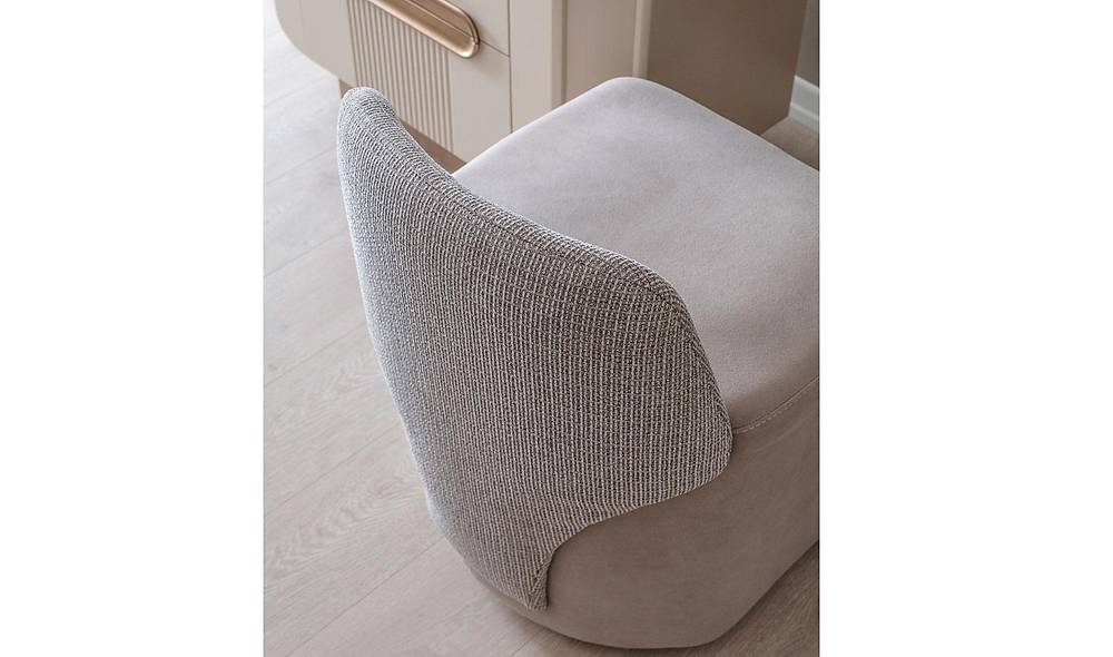 Soprano Base Bedroom