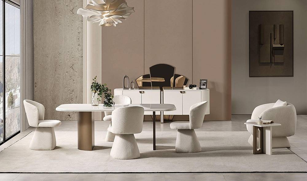 Zeus Dining Room