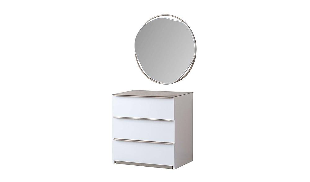 Merry Dresser