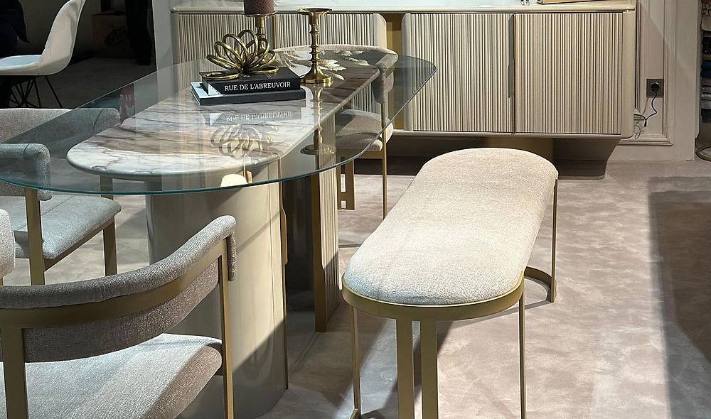 Laura Dining Table Set