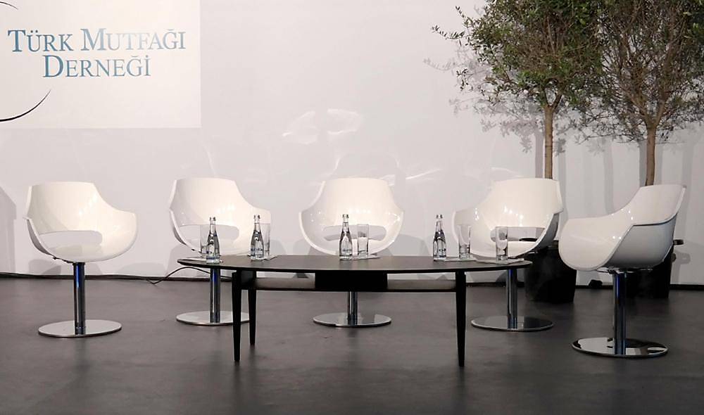 Opal-M Chair 2 Piece