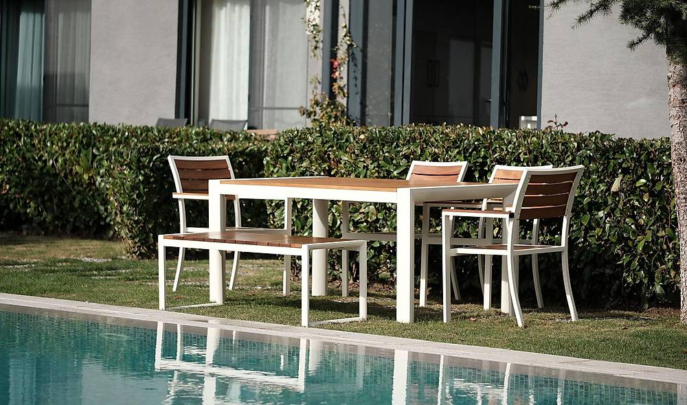 Everest Garden Table Set