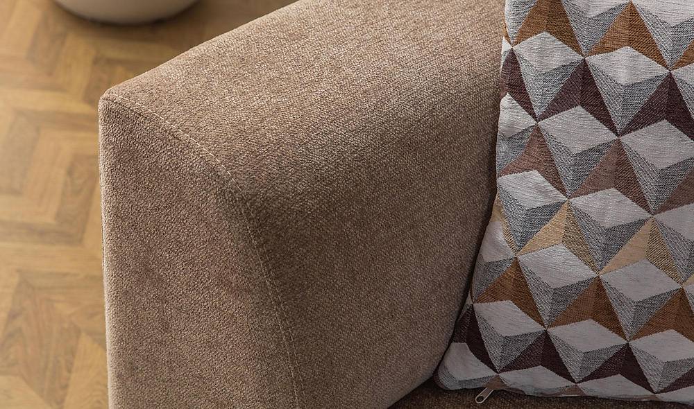Lova Sofa Set