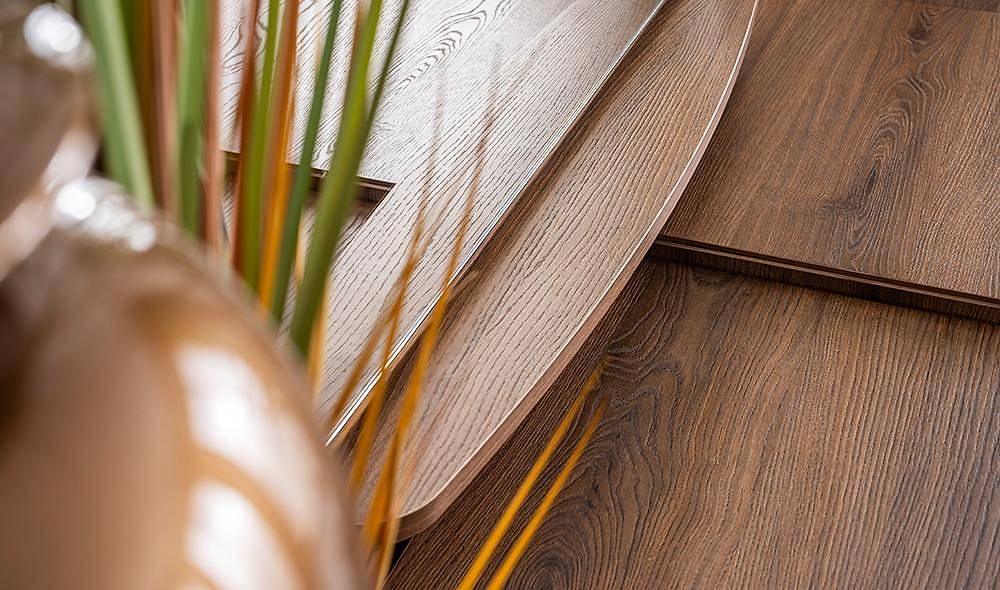 Montana Console - Walnut