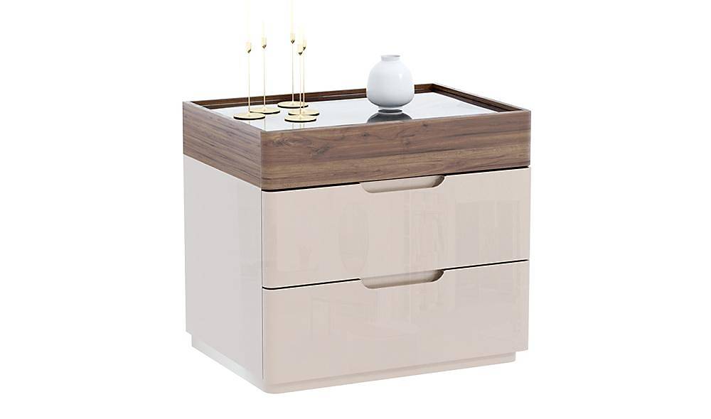 Ring Base Bedroom
