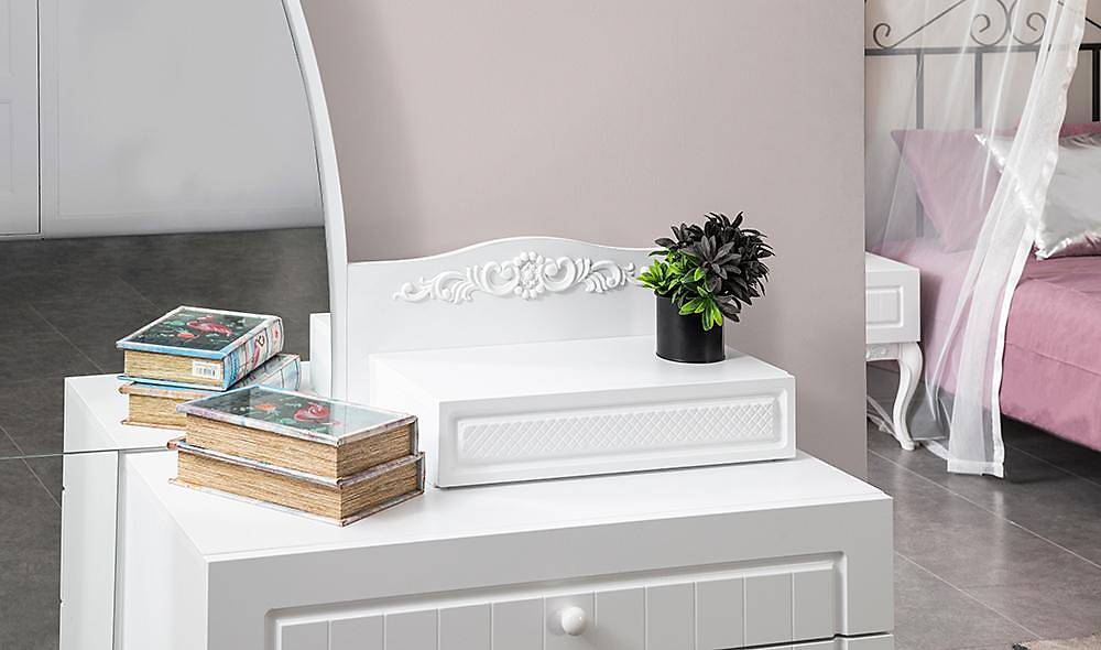 Veronica Country Teen Room