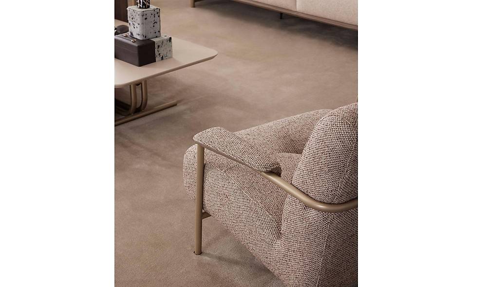 Nigozi Sofa Set
