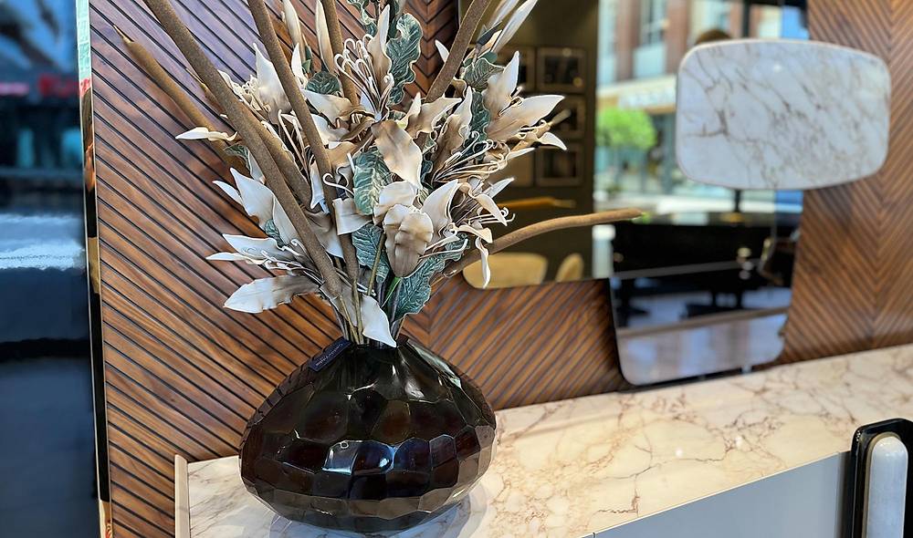 Glass Vase with Flowers - 31942