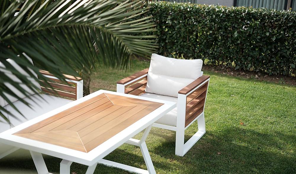 Nandy Garden Sofa Set