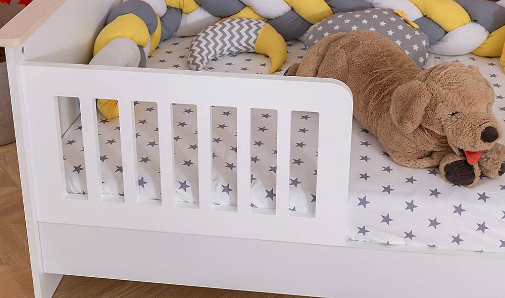 Pink Cot Bed