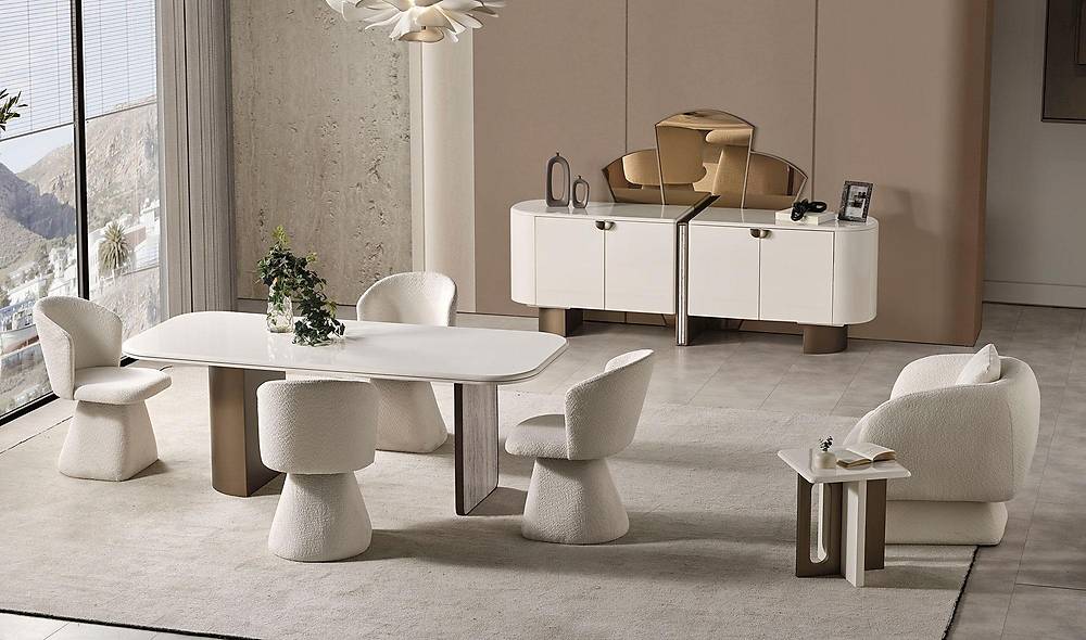 Zeus Dining Room