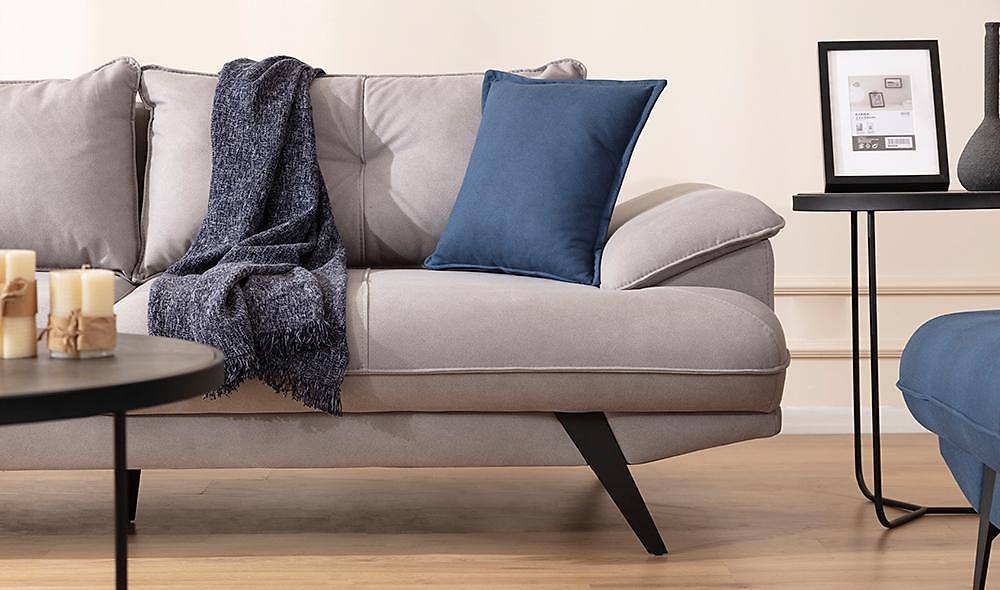Zeren Sofa Set