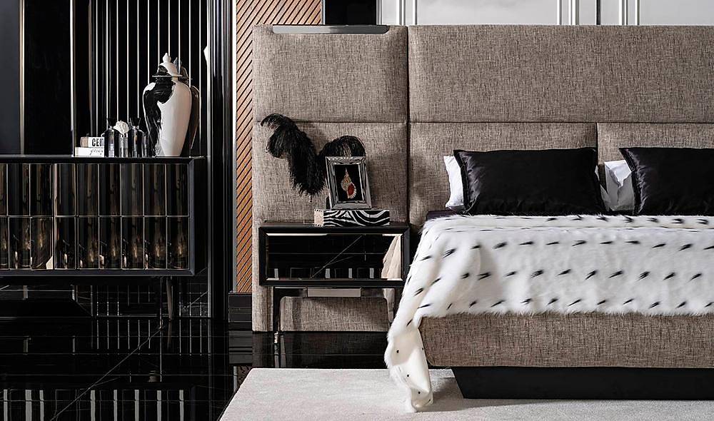 Ottova Bedstead and Headboard