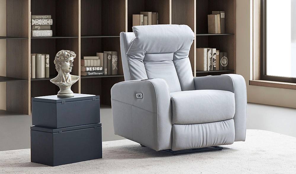 Mihenk Recliner