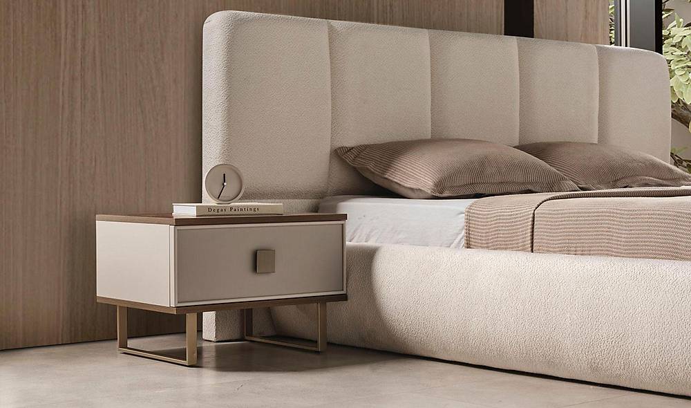 Karte Base Bedroom