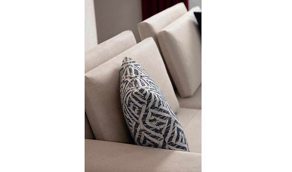 Everest Sofa - Nubuck - Black