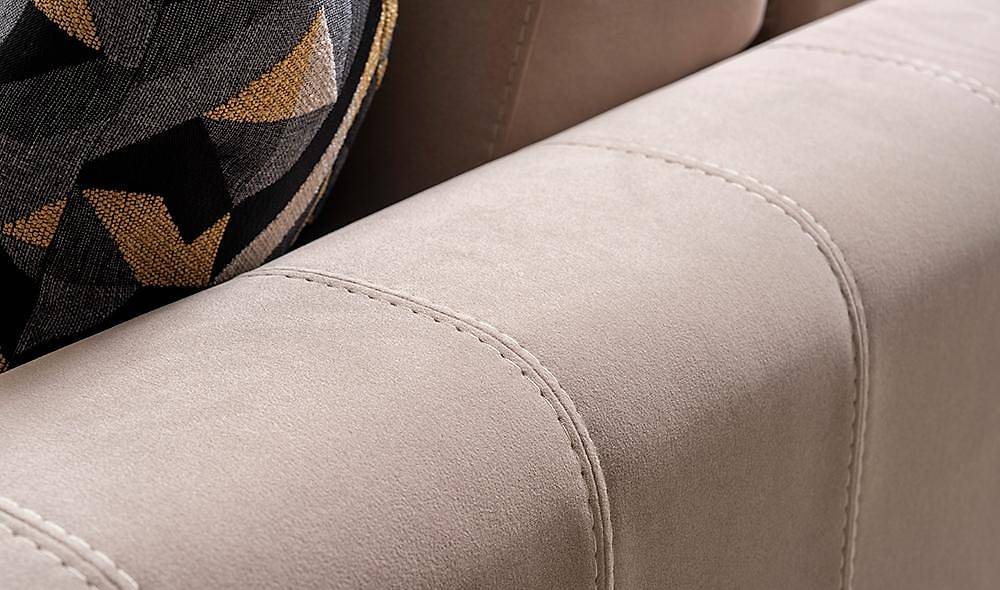 Fameno Sofa