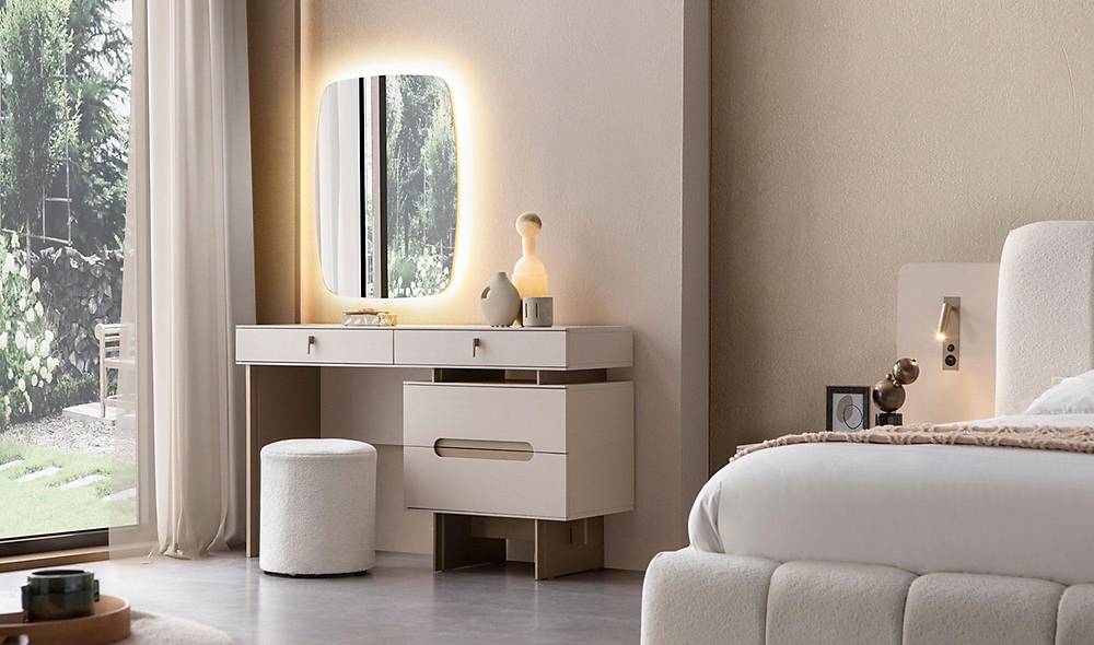 Joss Base Bedroom