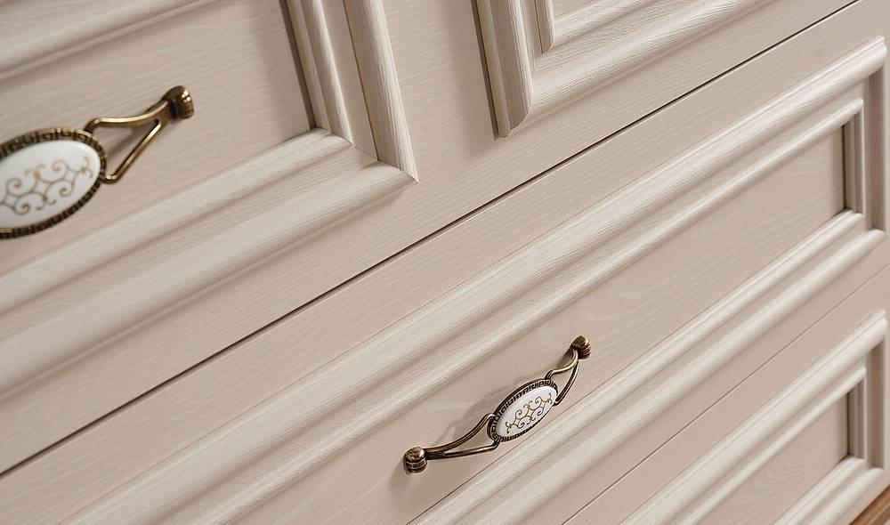 Aurora Dresser