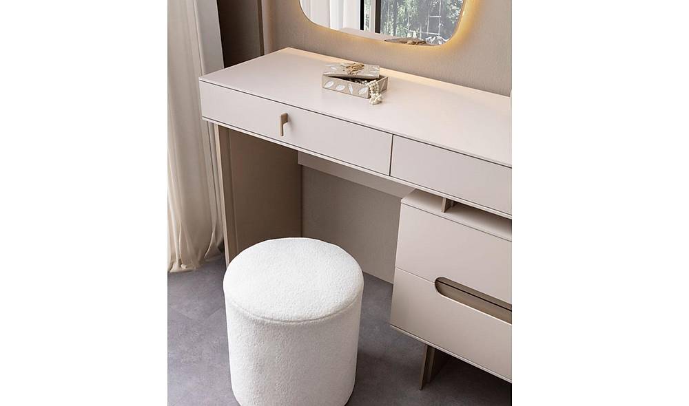 Joss Base Bedroom