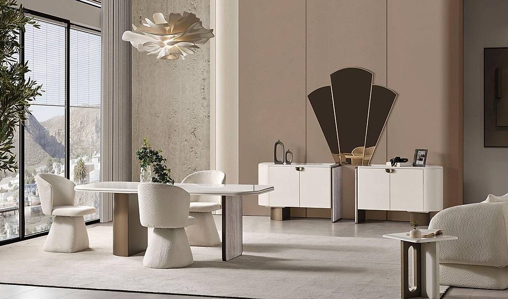 Zeus Dining Room
