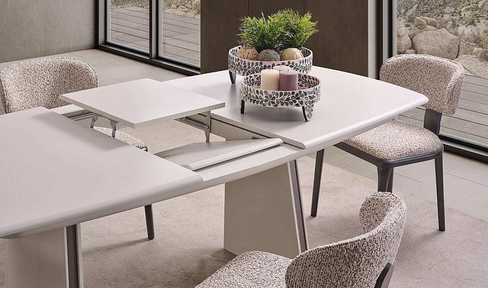 Tinase Dining Room