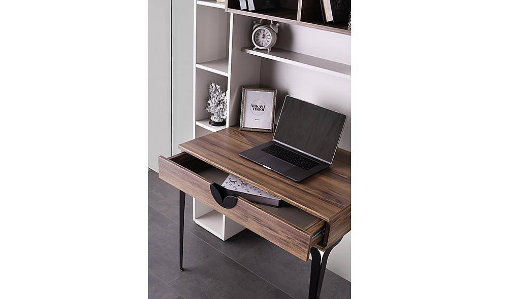 Karia Study Desk
