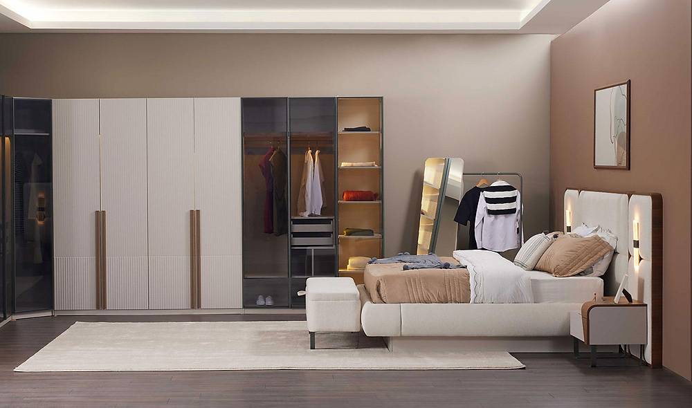 Fox Bedroom with Base - Corner Wardrobe