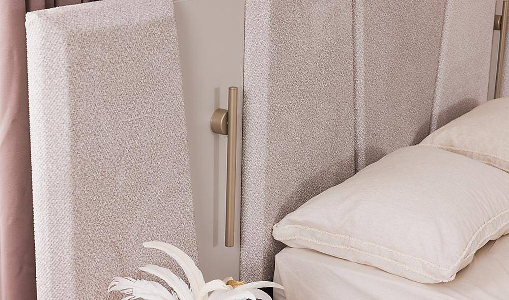 Taura Bedroom