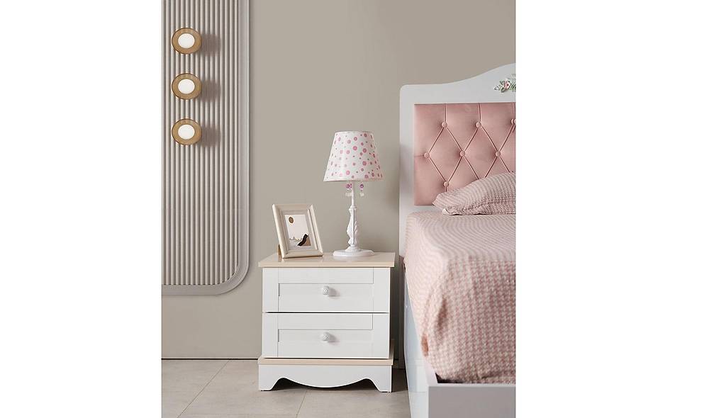 Pink Teen Room - 4 Door