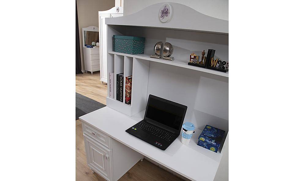 Layla Teen Room