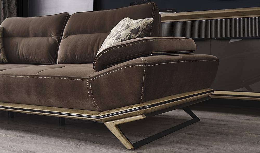 Larina Sofa