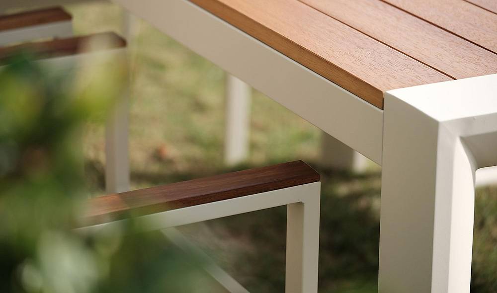 Everest Garden Table Set