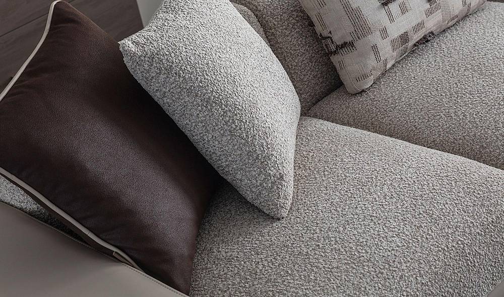 Ottovia Sofa - With Table