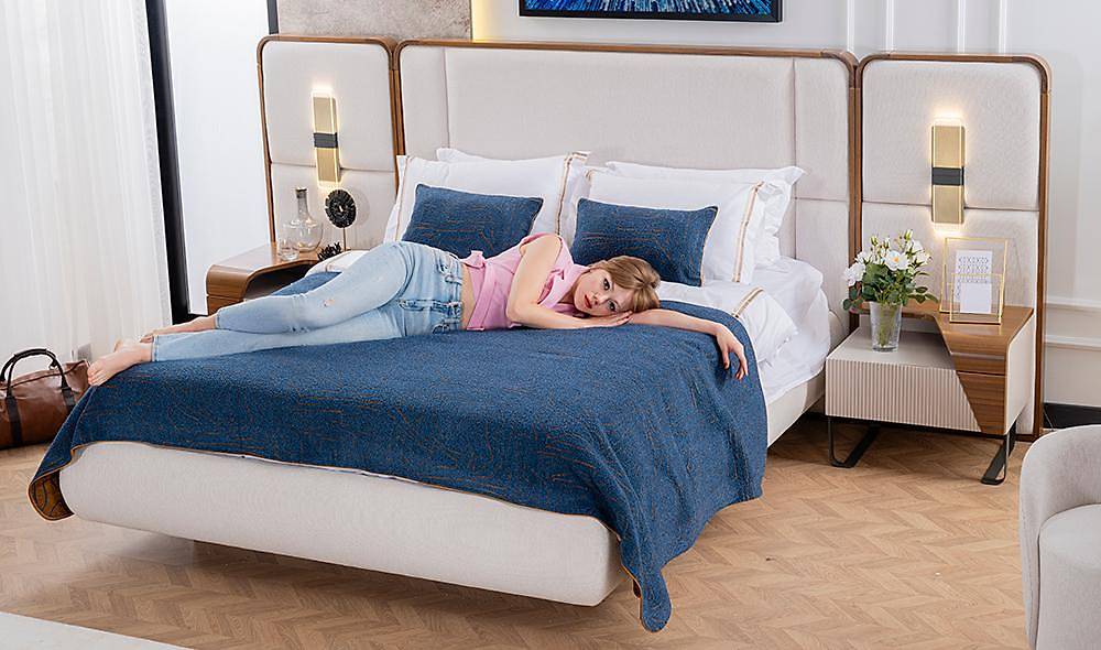 Fox Base Bedstead and Headboard