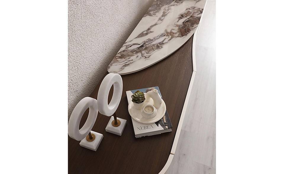 Elexa Dining Room