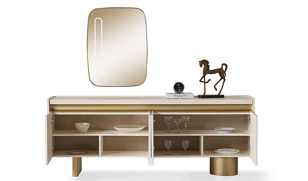 Hennes Dining Room