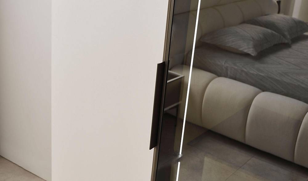 Cardiff Base Bedroom - 6 Door