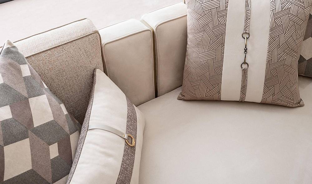 Alicent Sofa