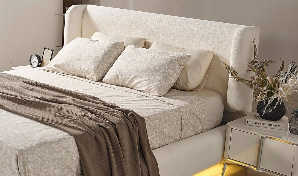 Efsun Bedroom - Reflective