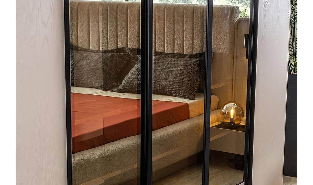 Plus Bedroom