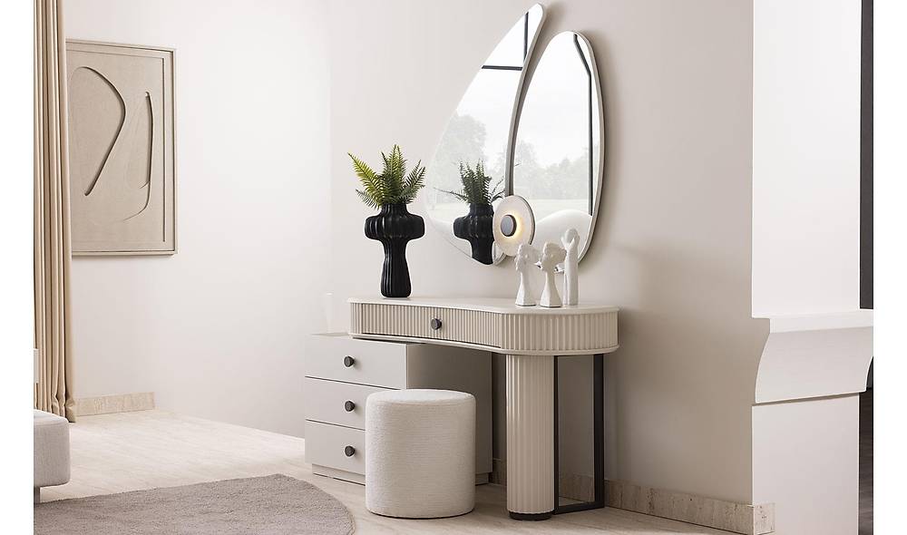 Sevilla Base Bedroom