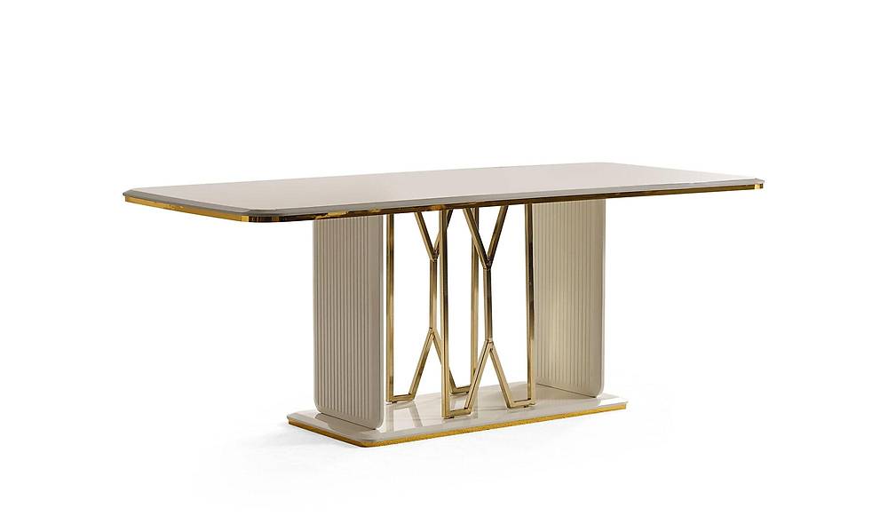 Misis Dining Room