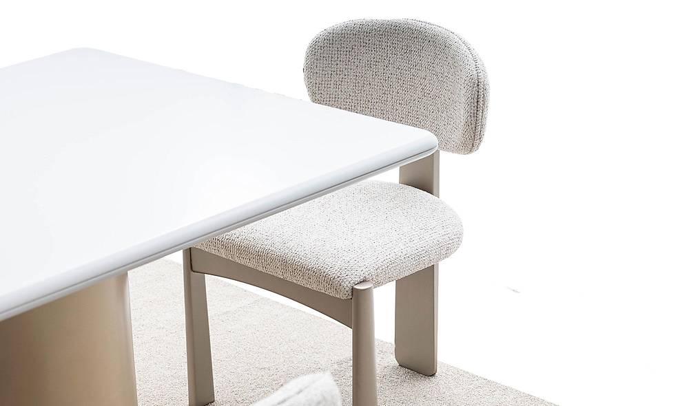 Nugare Dining Table Set