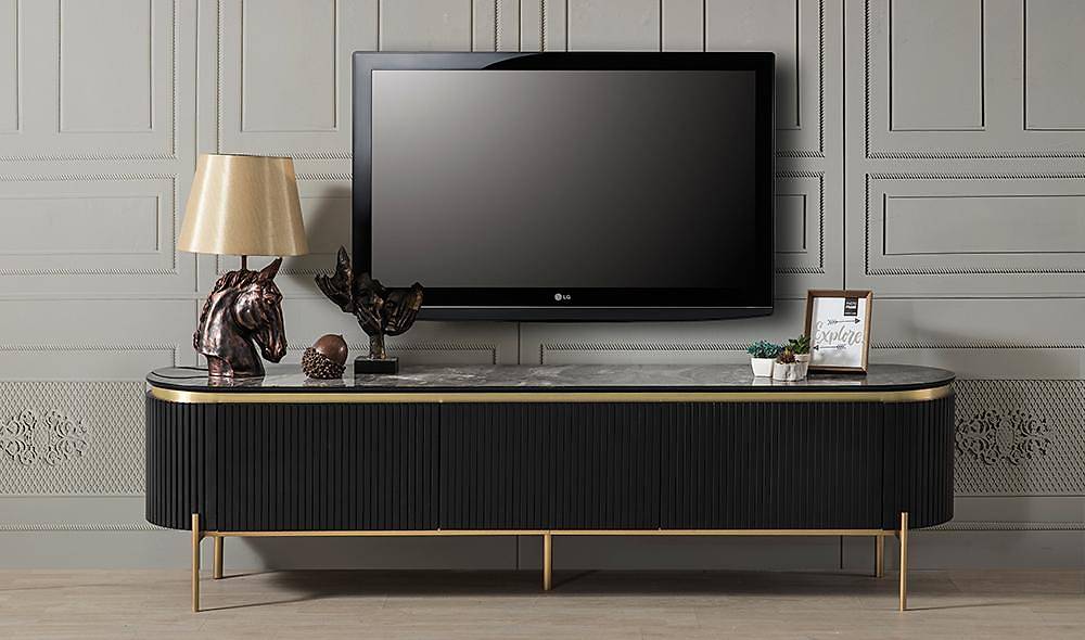 Mood Black Gold Dining Room