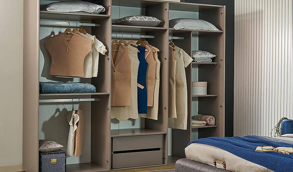 Hilton 6 Wardrobe With Lid