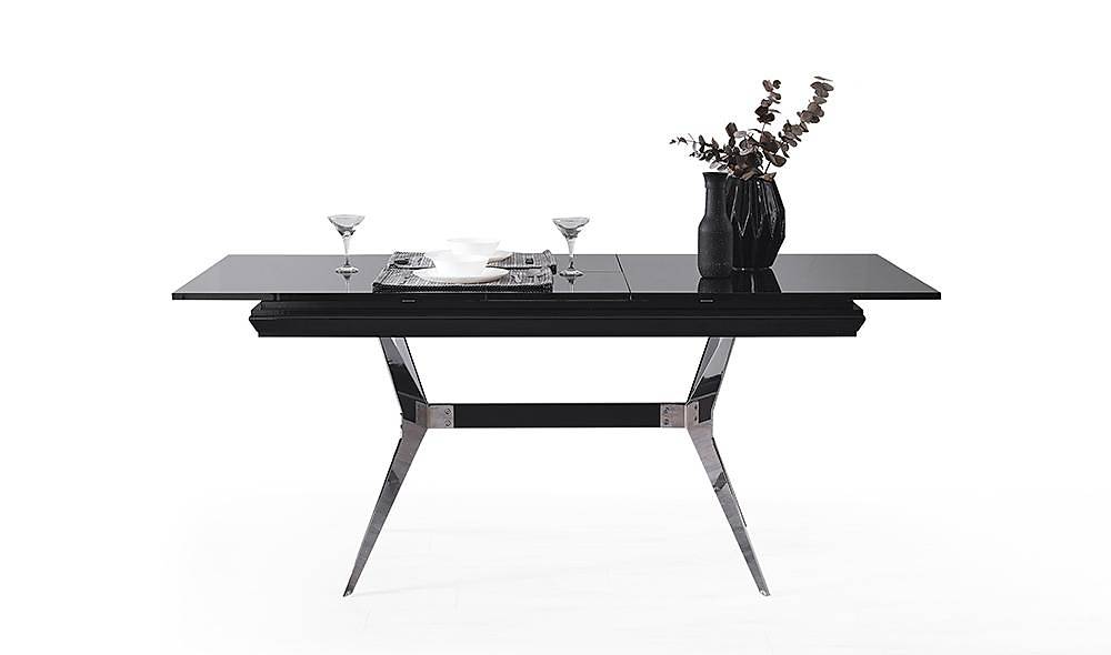 Clara Black Silver Dining Room