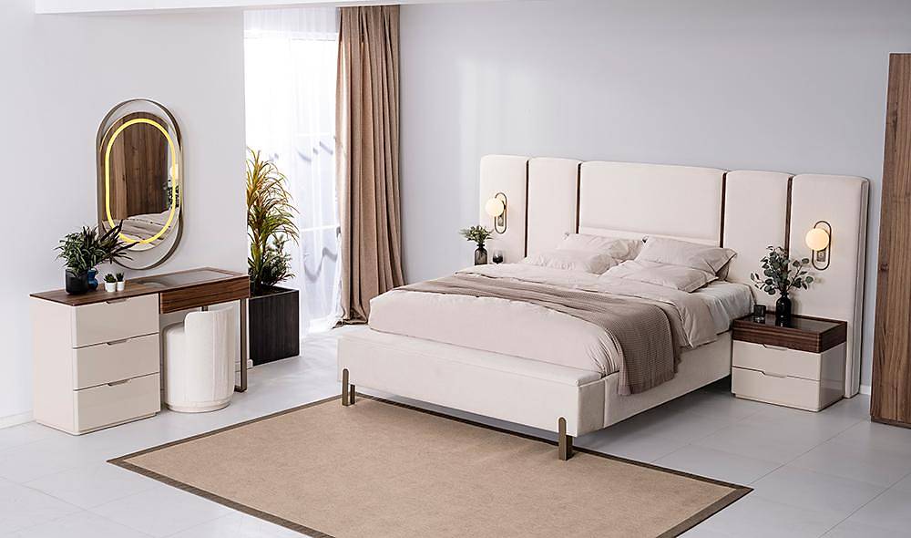 Ring Base Bedroom