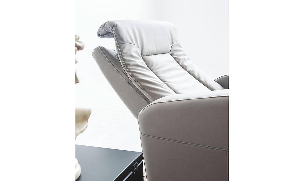 Mihenk Recliner