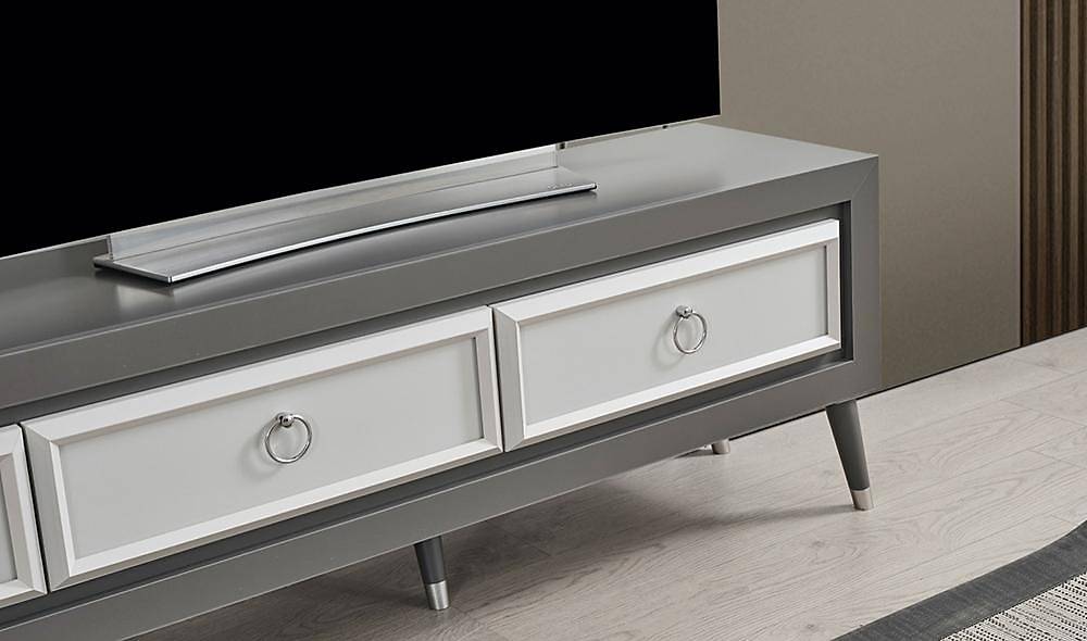 �zmit Gray Dining Room